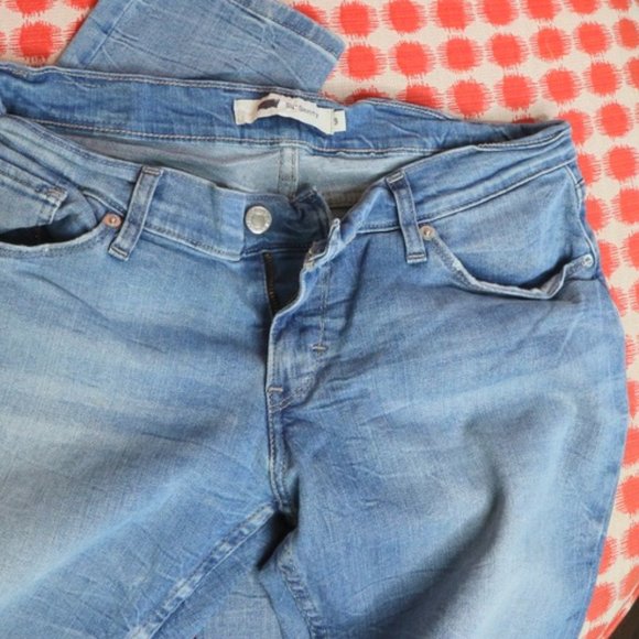 LEVIS  STRAUSS 524 SKINNY Size 9  Faded 29 Waist 32 Length women Jeans  Stretch - Picture 15 of 16